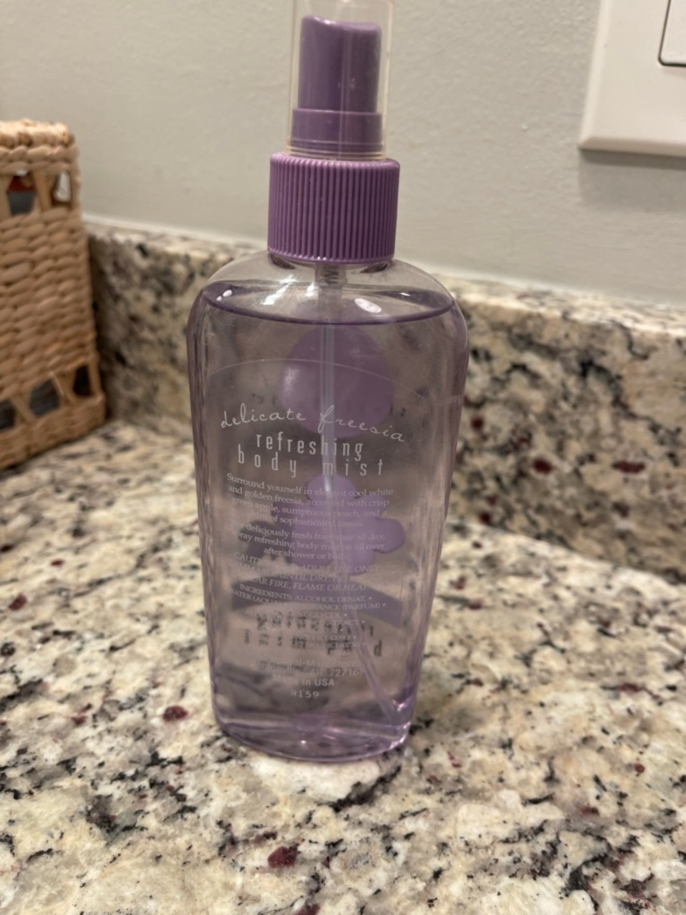 Simply Basic Delicate Freesia Refreshing Body Mist - Picture 2 of 2